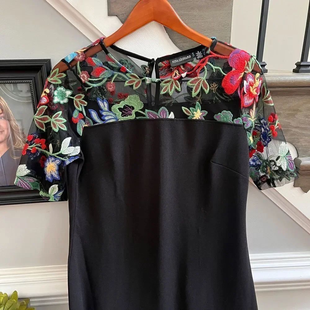 Nina Leonard Embroidered Short Sleeve Little Black Dress sz S EUC